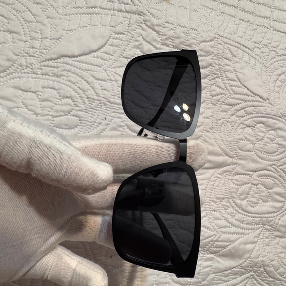 Prada línea Rossa - Picture 2 of 5